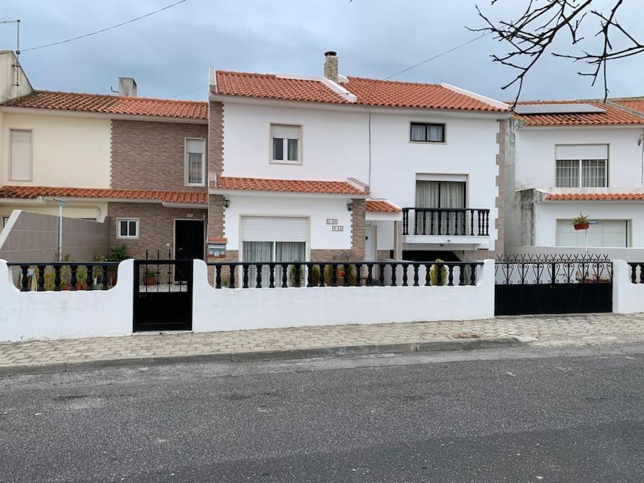 Nazare Sol Apartment Luaran gambar